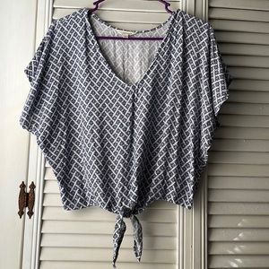 Short Sleeve Patterned Blouse